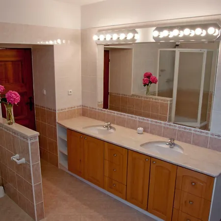 Zamek Homestay *