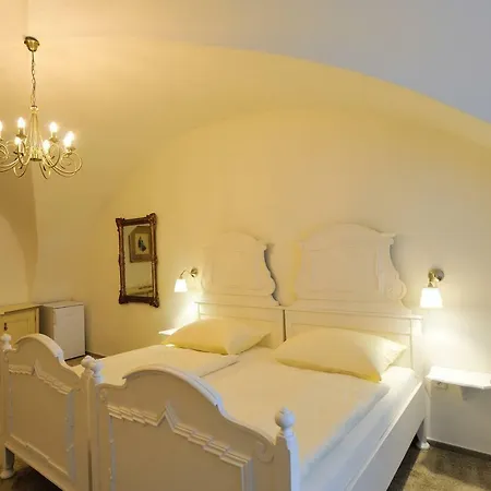 Zamek Homestay Nove Mesto nad Metuji